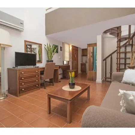 Corfu Club Maisonette I *